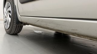 Used 2016 Maruti Suzuki Wagon R 1.0 VXI AMT Petrol Automatic dents MINOR SCRATCH