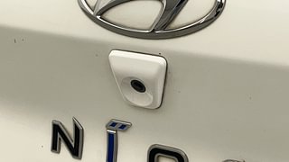 Used 2022 Hyundai Grand i10 Nios Sportz AMT 1.2 CRDI Diesel Automatic top_features Rear camera