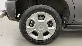 Used 2022 Maruti Suzuki S-Presso VXI Plus Petrol Manual tyres RIGHT REAR TYRE RIM VIEW