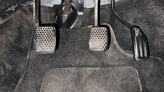 Used 2015 Maruti Suzuki Alto 800 Lxi Petrol Manual interior PEDALS VIEW