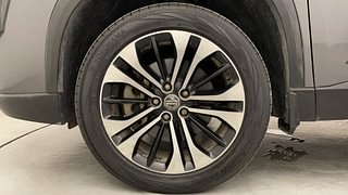 Used 2022 MG Motors Hector Plus Sharp 2.0 Diesel Turbo MT 6-STR Diesel Manual tyres LEFT FRONT TYRE RIM VIEW