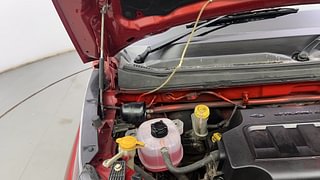 Used 2016 Mahindra KUV100 [2015-2017] K8 5 STR Petrol Manual engine ENGINE RIGHT SIDE HINGE & APRON VIEW