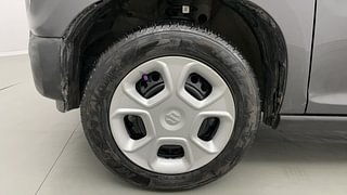 Used 2022 Maruti Suzuki S-Presso VXI Plus Petrol Manual tyres LEFT FRONT TYRE RIM VIEW