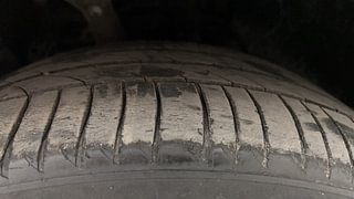 Used 2013 Audi A4 [2008-2013] 2.0 TDI Diesel Automatic tyres RIGHT FRONT TYRE TREAD VIEW