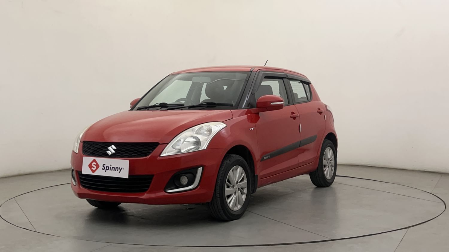 LEFT FRONT CORNER VIEW