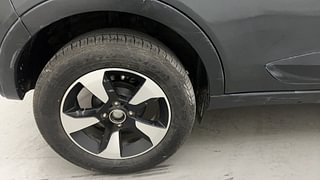 Used 2019 Tata Nexon [2017-2020] XZA Plus Dual Tone Roof AMT Diesel Diesel Automatic tyres RIGHT REAR TYRE RIM VIEW