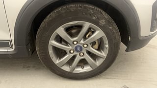 Used 2020 Ford Freestyle [2017-2021] Titanium 1.2 Petrol Manual tyres RIGHT FRONT TYRE RIM VIEW