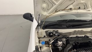 Used 2015 Maruti Suzuki Alto 800 Lxi Petrol Manual engine ENGINE RIGHT SIDE HINGE & APRON VIEW