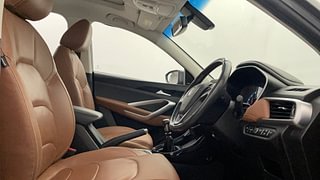 Used 2022 MG Motors Hector Plus Sharp 2.0 Diesel Turbo MT 6-STR Diesel Manual interior RIGHT SIDE FRONT DOOR CABIN VIEW
