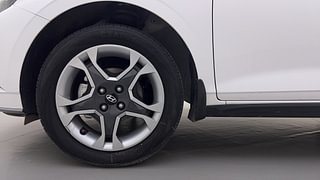 Used 2025 Hyundai New i20 Sportz 1.2 MT Petrol Manual tyres LEFT FRONT TYRE RIM VIEW