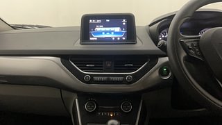 Used 2019 Tata Nexon [2017-2020] XZA Plus Dual Tone Roof AMT Diesel Diesel Automatic interior MUSIC SYSTEM & AC CONTROL VIEW