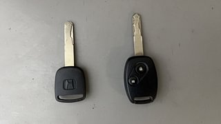 Used 2015 Honda Brio VX MT Petrol Manual extra CAR KEY VIEW