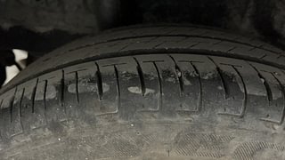 Used 2015 Honda Brio VX MT Petrol Manual tyres RIGHT REAR TYRE TREAD VIEW