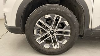 Used 2023 Hyundai Venue SX 1.5 CRDi Diesel Manual tyres LEFT FRONT TYRE RIM VIEW