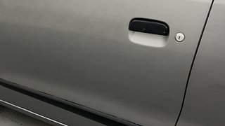 Used 2018 Maruti Suzuki Wagon R 1.0 VXI AMT Petrol Automatic dents MINOR SCRATCH