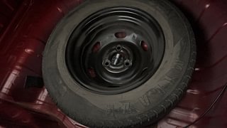 Used 2019 Renault Kwid [2015-2019] 1.0 RXT AMT Petrol Automatic tyres SPARE TYRE VIEW