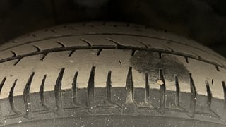 Used 2013 Hyundai i20 Magna 1.2 Petrol Manual tyres LEFT FRONT TYRE TREAD VIEW