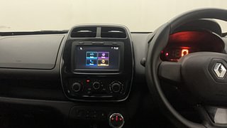 Used 2019 Renault Kwid [2015-2019] 1.0 RXT AMT Petrol Automatic interior MUSIC SYSTEM & AC CONTROL VIEW
