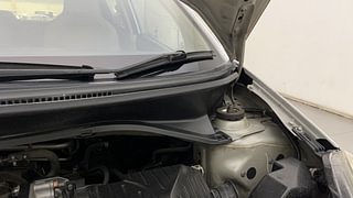 Used 2015 Honda Brio VX MT Petrol Manual engine ENGINE LEFT SIDE HINGE & APRON VIEW