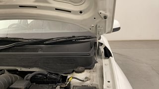 Used 2023 Hyundai Venue SX 1.5 CRDi Diesel Manual engine ENGINE LEFT SIDE HINGE & APRON VIEW