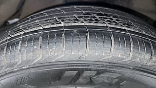 Used 2022 Toyota Innova Crysta 2.4  VX 8 STR Diesel Manual tyres RIGHT FRONT TYRE TREAD VIEW