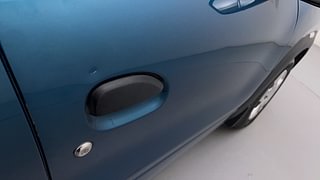 Used 2022 Renault Kwid RXL Petrol Manual dents MINOR SCRATCH