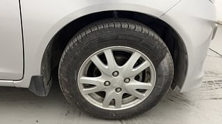 Used 2015 Honda Brio VX MT Petrol Manual tyres RIGHT FRONT TYRE RIM VIEW