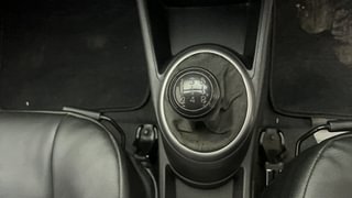 Used 2013 Hyundai i20 Magna 1.2 Petrol Manual interior GEAR  KNOB VIEW