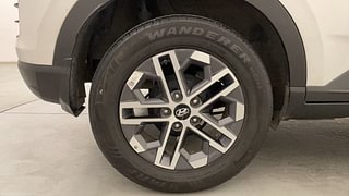 Used 2023 Hyundai Venue SX 1.5 CRDi Diesel Manual tyres RIGHT REAR TYRE RIM VIEW