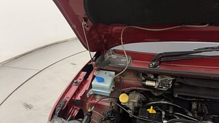 Used 2019 Renault Kwid [2015-2019] 1.0 RXT AMT Petrol Automatic engine ENGINE RIGHT SIDE HINGE & APRON VIEW