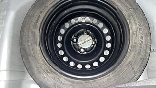 Used 2015 Honda Brio VX MT Petrol Manual tyres SPARE TYRE VIEW