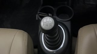 Used 2015 Honda Brio VX MT Petrol Manual interior GEAR  KNOB VIEW