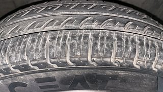 Used 2017 Renault Kwid CLIMBER 1.0 Petrol Manual tyres RIGHT FRONT TYRE TREAD VIEW