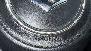 Used 2018 Maruti Suzuki Swift [2017-2021] VXi Petrol Manual top_features Airbags