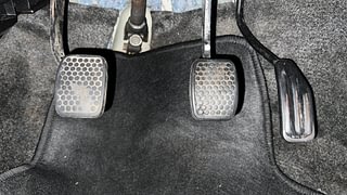 Used 2014 Maruti Suzuki Alto 800 Lxi Petrol Manual interior PEDALS VIEW