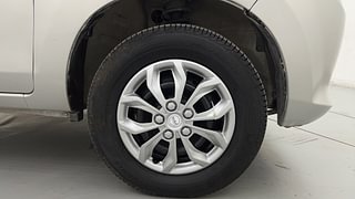 Used 2014 Maruti Suzuki Alto 800 Lxi Petrol Manual tyres RIGHT FRONT TYRE RIM VIEW