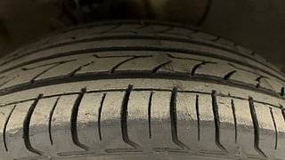 Used 2017 Hyundai Elite i20 Asta 1.2 Petrol Manual tyres RIGHT FRONT TYRE TREAD VIEW