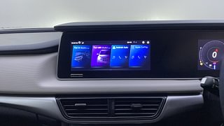 Used 2022 Mahindra XUV700 AX 5 Petrol AT 5 STR Petrol Automatic top_features Touch screen infotainment system