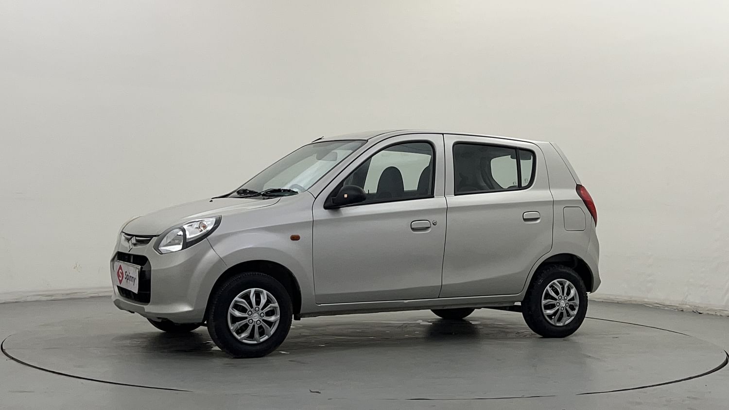LEFT FRONT CORNER VIEW