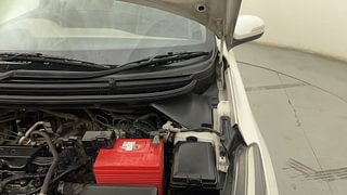 Used 2017 Hyundai Elite i20 Asta 1.2 Petrol Manual engine ENGINE LEFT SIDE HINGE & APRON VIEW