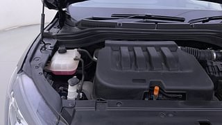 Used 2022 Mahindra XUV700 AX 5 Petrol AT 5 STR Petrol Automatic engine ENGINE RIGHT SIDE HINGE & APRON VIEW