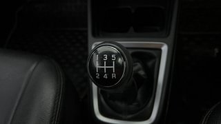 Used 2018 Maruti Suzuki Swift [2017-2021] VXi Petrol Manual interior GEAR  KNOB VIEW