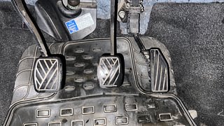 Used 2018 Maruti Suzuki Swift [2017-2021] VXi Petrol Manual interior PEDALS VIEW
