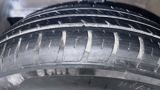 Used 2018 Maruti Suzuki Swift [2017-2021] VXi Petrol Manual tyres LEFT FRONT TYRE TREAD VIEW