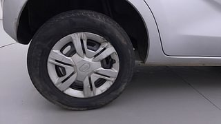 Used 2016 Datsun Redi-GO [2015-2019] T (O) Petrol Manual tyres RIGHT REAR TYRE RIM VIEW