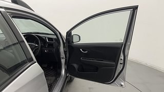 Used 2018 Honda BR-V V CVT Petrol Petrol Automatic interior RIGHT FRONT DOOR OPEN VIEW