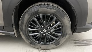 Used 2021 Maruti Suzuki XL6 Alpha MT Petrol Petrol Manual tyres RIGHT FRONT TYRE RIM VIEW