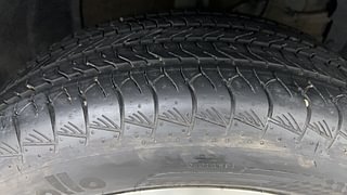 Used 2024 Maruti Suzuki Grand Vitara Zeta Smart Hybrid Petrol Manual tyres RIGHT FRONT TYRE TREAD VIEW