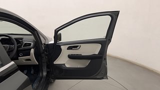 Used 2022 Tata Altroz XZ 1.2 Petrol Manual interior RIGHT FRONT DOOR OPEN VIEW