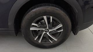 Used 2022 Mahindra XUV700 AX 5 Petrol AT 5 STR Petrol Automatic tyres LEFT REAR TYRE RIM VIEW